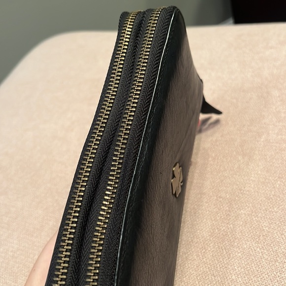 Lucky Brand Wallet - Picture 2 of 6